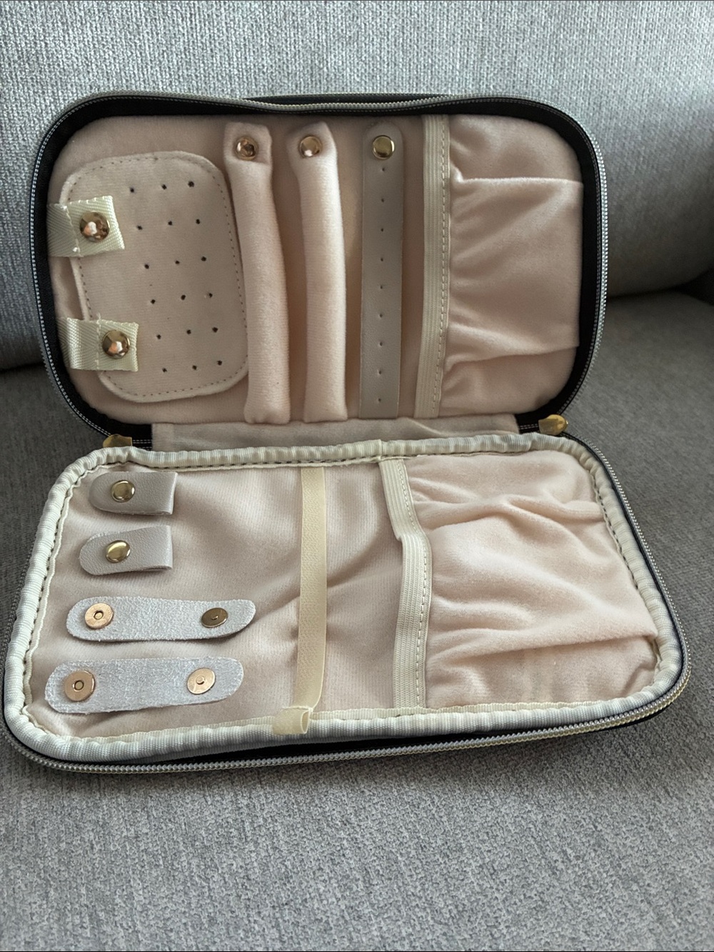 Compact Women's Jewelry Organizer Travel Case -